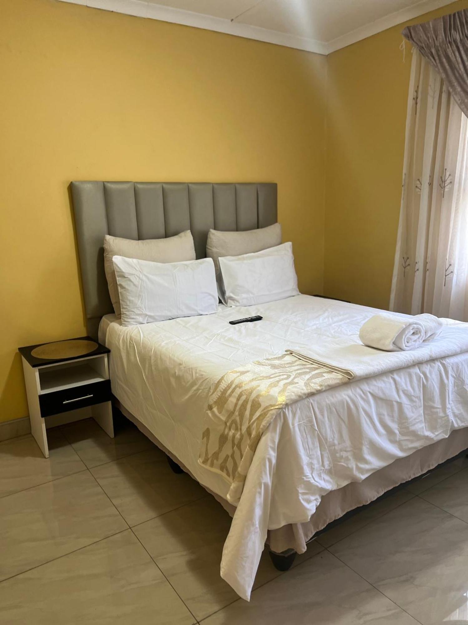 Nkguesthouse Ladysmith Kültér fotó